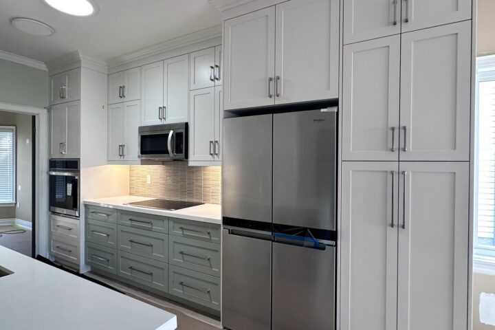 Kitchens & Bathrooms project photo 1 by Lux Con Construction Inc.