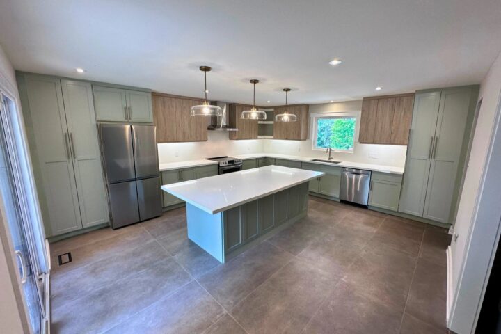 Kitchens & Bathrooms project photo 7 by Lux Con Construction Inc.