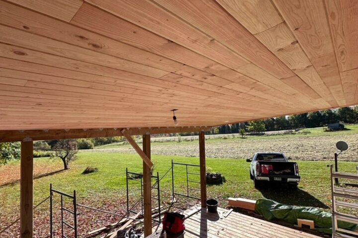 Decks & Fences project photo 11 by Lux Con Construction Inc.