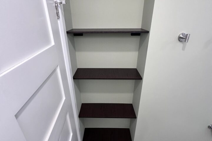Kitchens & Bathrooms project photo 6 by Lux Con Construction Inc.