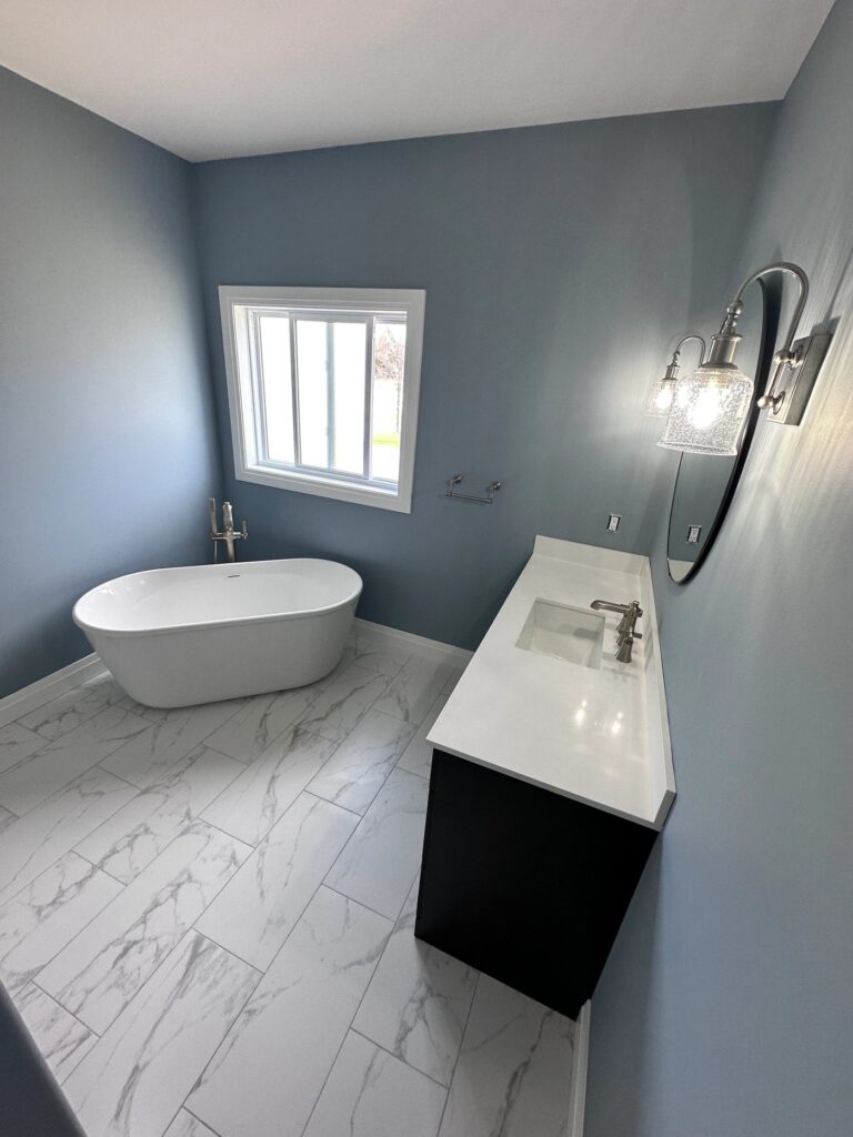Kitchens & Bathrooms project photo 12 by Lux Con Construction Inc.
