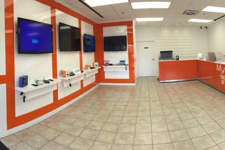 Commercial Renovations project photo 1 by Lux Con Construction Inc.