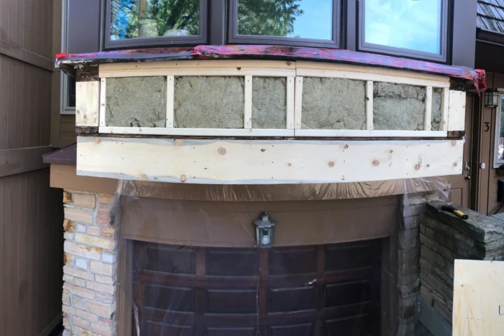 Bay window exterior restoration: project photo 6 from Lux Con Construction Inc.