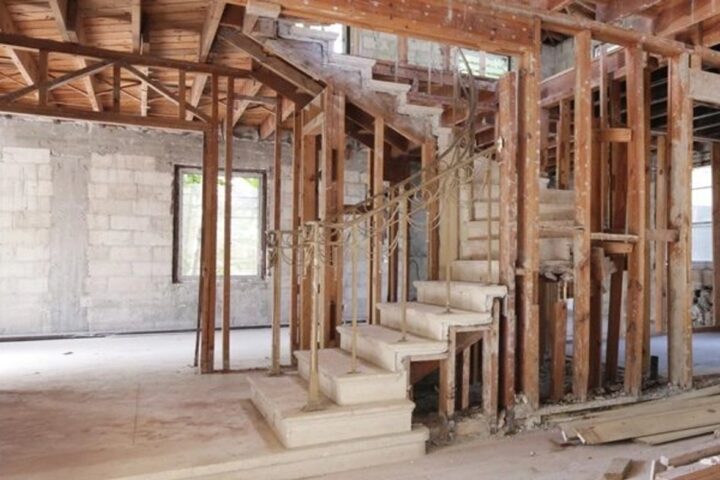 Demolition project photo 1 by Lux Con Construction Inc.