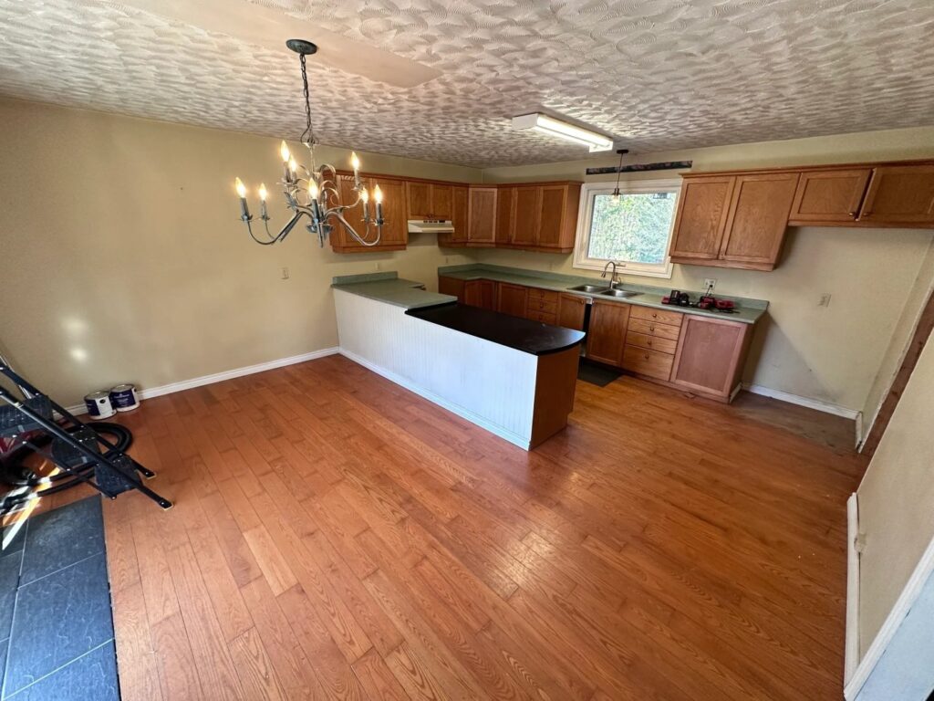 Before and after project image 1 by Lux Con Construction Inc.