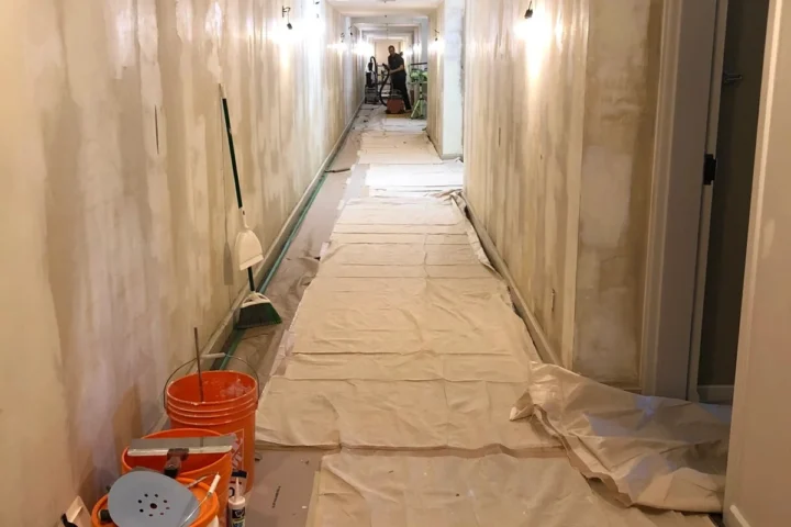 Painting and wallpaper project by Lux Con Construction Inc.